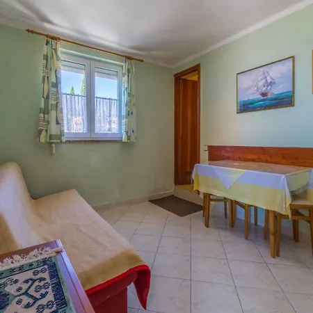 Apartment Elena