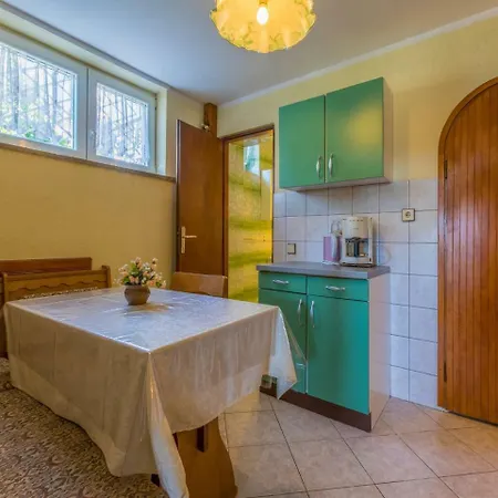 Elena Apartment