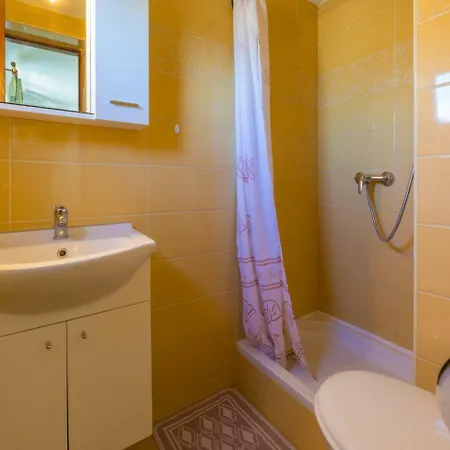 Apartment Elena *
